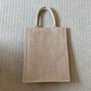 Tote bag